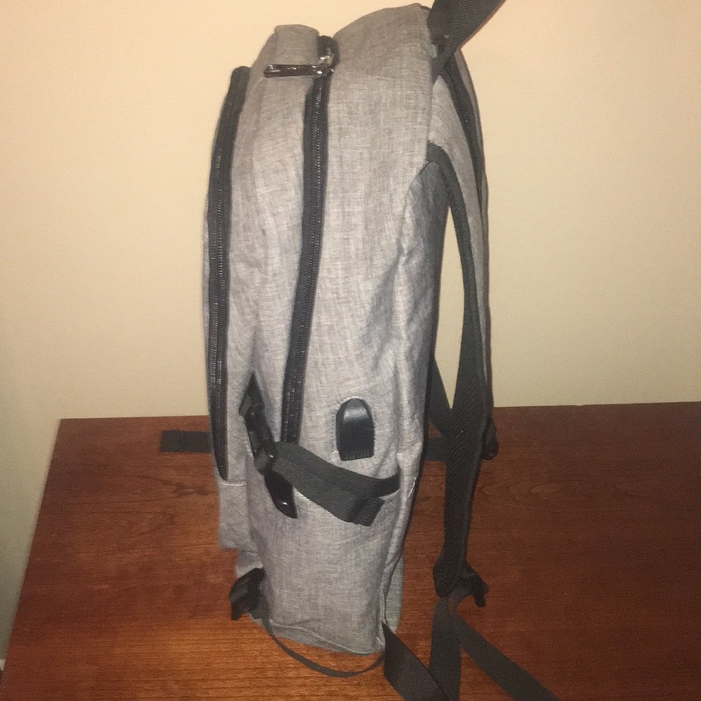 Sleek Gray Minimalist Backpack - image 6